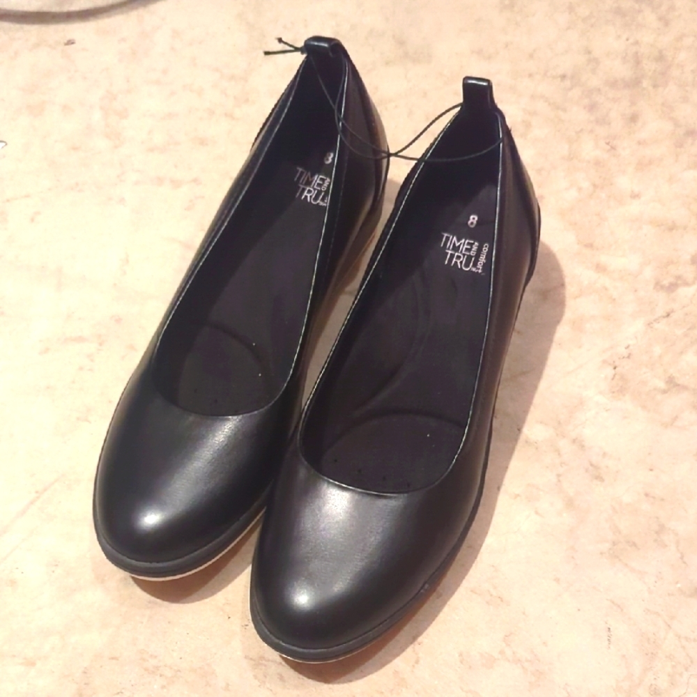 Womens Comfort Wedge Shoe